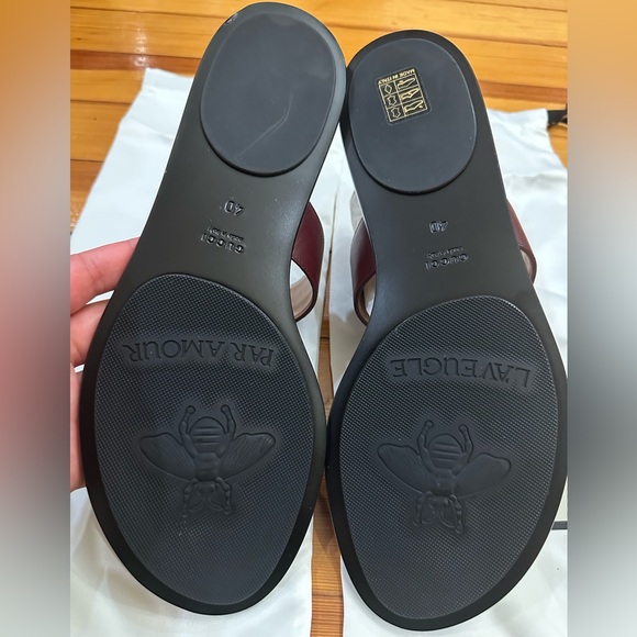 Gucci Women’s Black and Vintage Bordeaux  Sandals - Picture 8 of 9